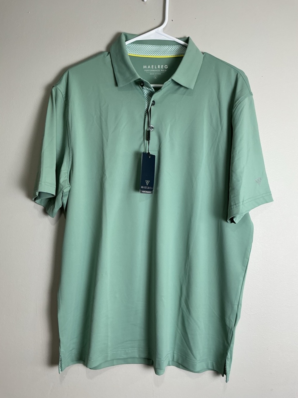 Maelreg Men’s Sage Green Short-Sleeve Polo